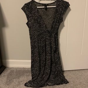 H&M maternity wrap dress